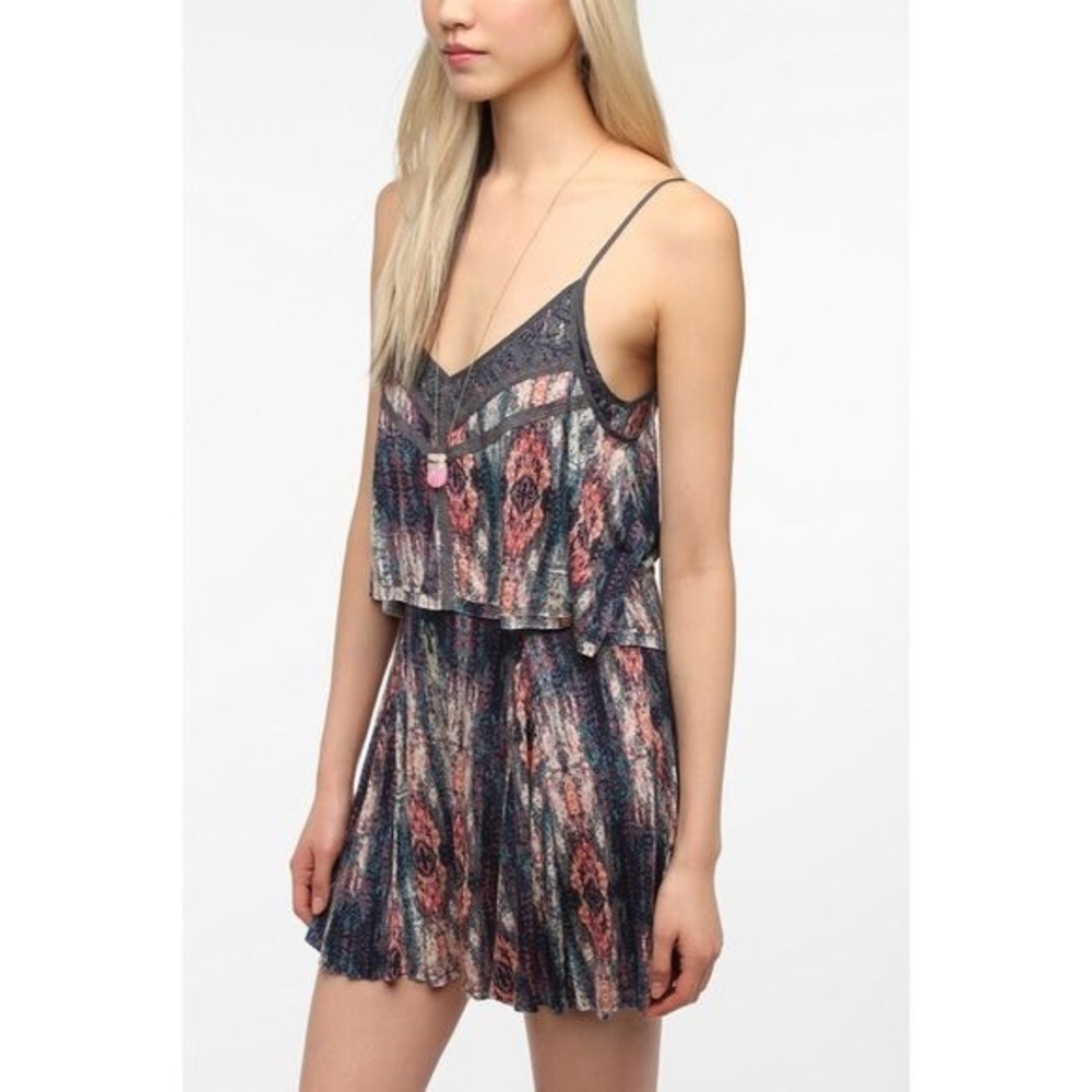 Ecote Double Layer Lace Trim Dress